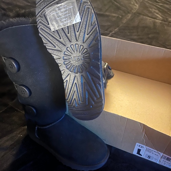 Tall Black Bailey Button Uggs - Picture 1 of 2